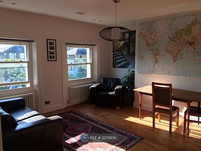 2 Bedroom Flat To Rent In Wickham Road, London, SE4