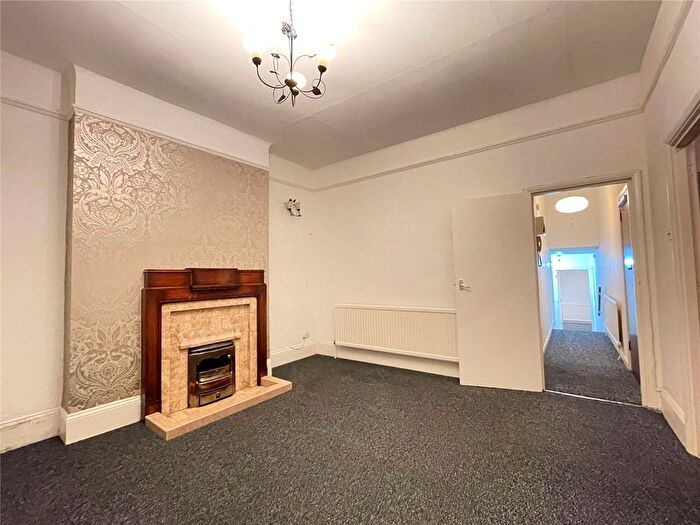 2 Bedroom Flat To Rent In Portland Road, South Norwood, London, SE25