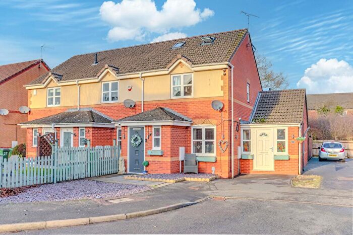 4 Bedroom Semi Detached House For Sale In Bolus Road, Leicester, LE3