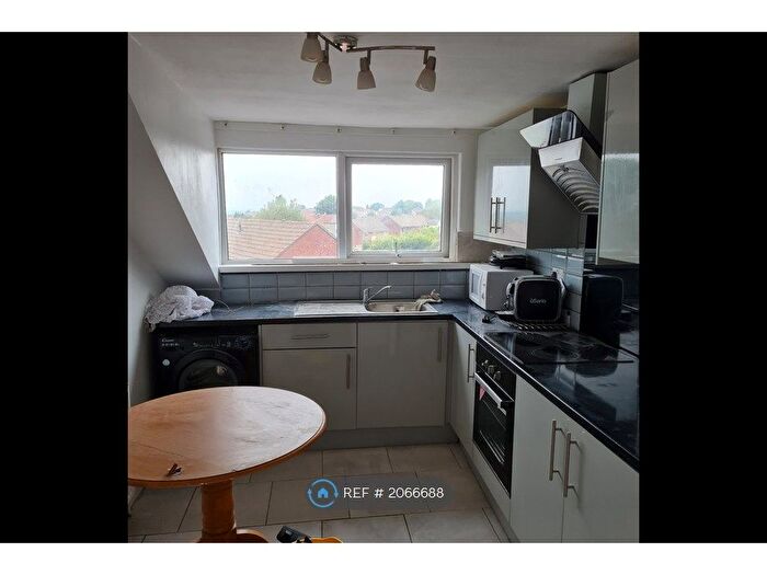 4 Bedroom Flat To Rent In Two Mile Hill Rd, Bristol, BS15