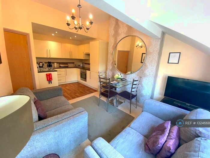 2 Bedroom Flat To Rent In Valley Drive, Harrogate, HG2