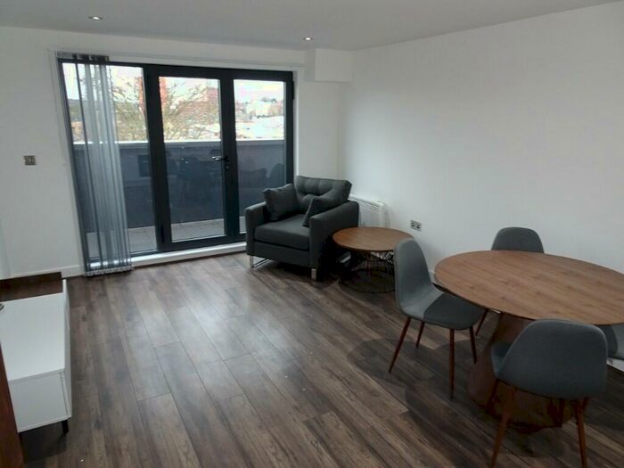 2 Bedroom Apartment To Rent In Madison House, Wrentham Street, B5