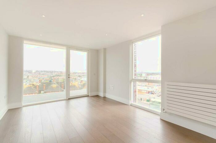 1 Bedroom Flat To Rent In Queenshurst Square, Kingston, Kingston Upon Thames, KT2