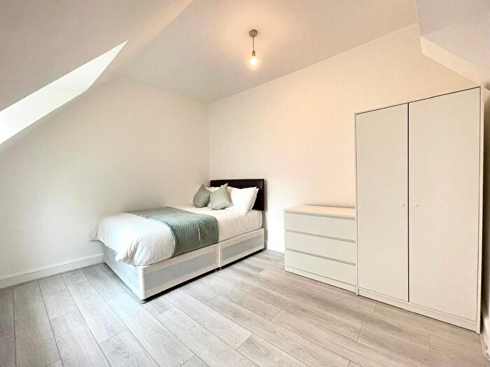 1 Bedroom Flat To Rent In Station Road, London, E7