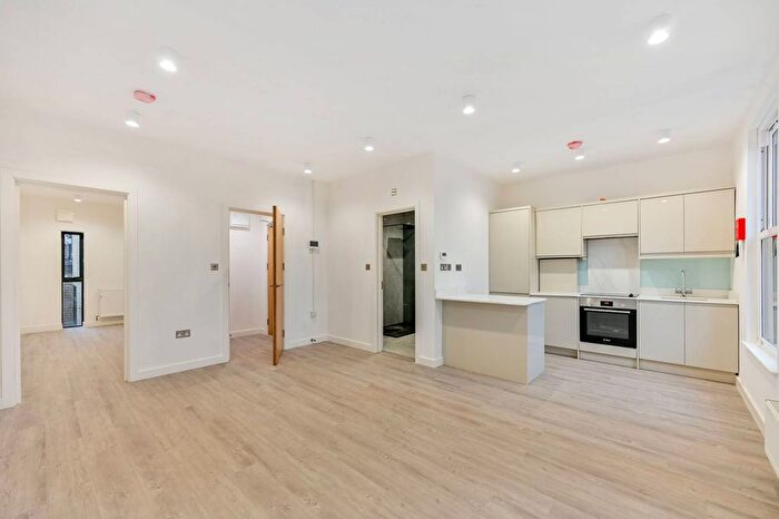 1 Bedroom Flat To Rent In Wimbledon Hill Road, Wimbledon, London, SW19