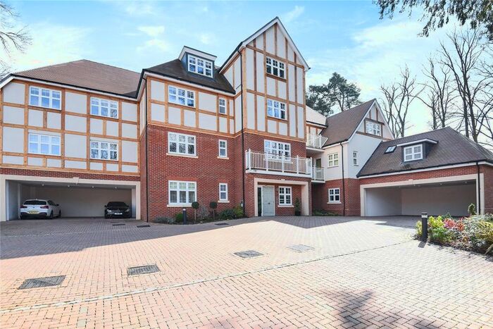 2 Bedroom Flat To Rent In High Peak, Sunningdale Heights, Sunningdale, Berkshire, SL5