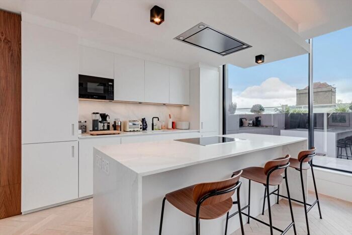 2 Bedroom Flat To Rent In Bollinder Place, London, EC1V