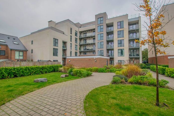 1 Bedroom Flat To Rent In Manor Way, Borehamwood, WD6