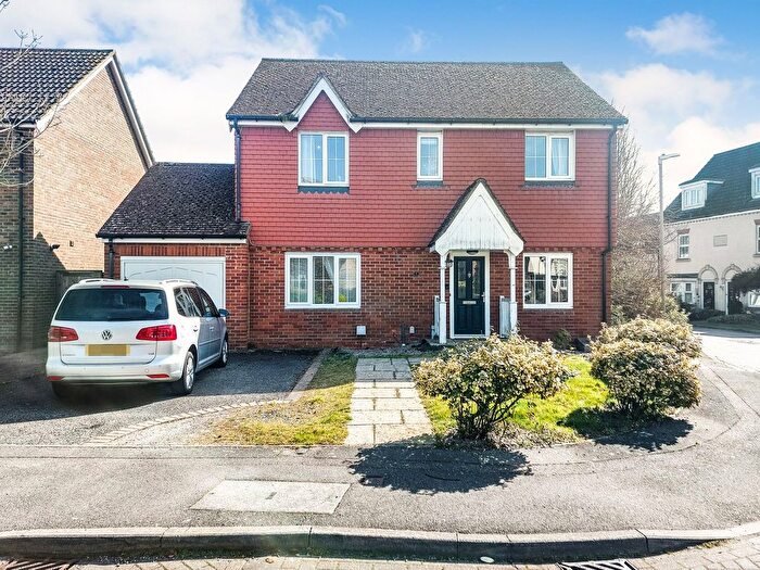 4 Bedroom Detached House For Sale In Galloway Drive, Kennington, Ashford, TN25