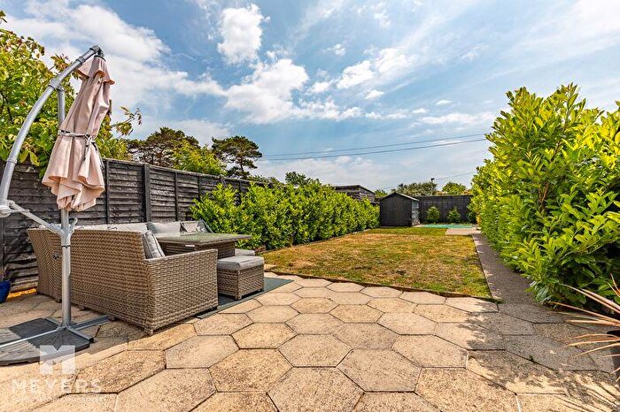 3 Bedroom Semi-Detached House For Sale In Clarendon Road, Christchurch, BH23