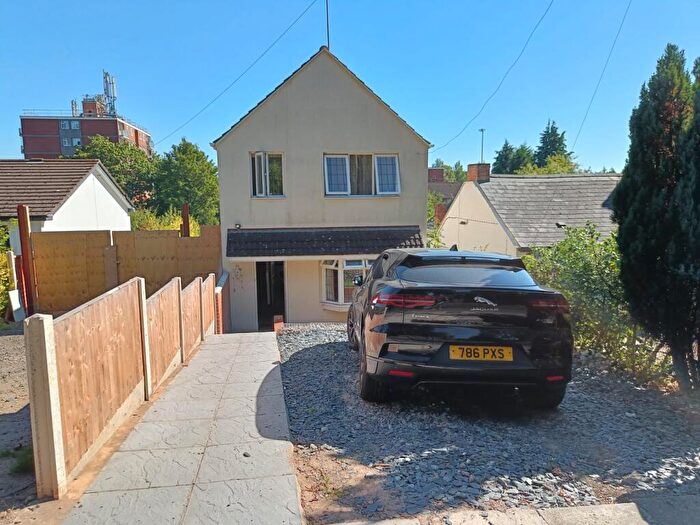 3 Bedroom Detached House To Rent In Weoley Park Road, B29