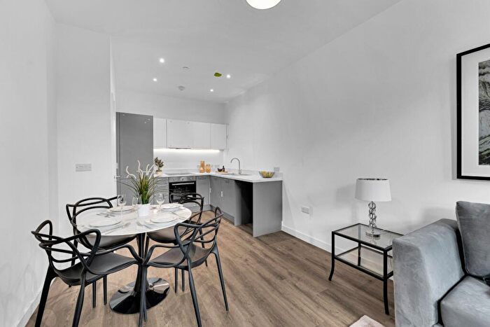 1 Bedroom Flat To Rent In Cotton Gardens, Bolton, BL1