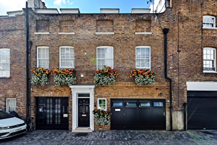 3 Bedroom Property To Rent In Wilton Row, London, SW1X
