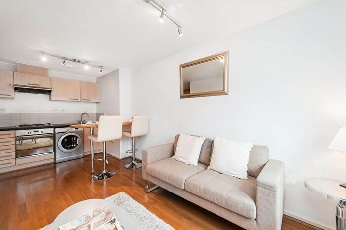1 Bedroom Flat To Rent In Brewhouse Lane, London, SW15