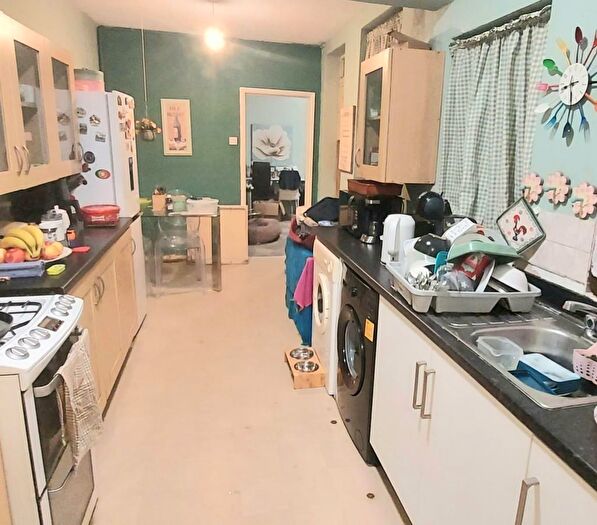 3 Bedroom Terraced House For Sale In Charles Street, Peterborough, PE1