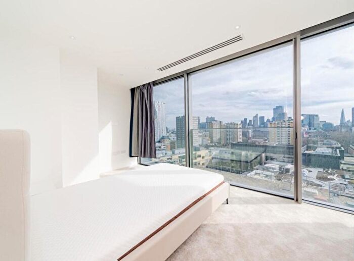 2 Bedroom Apartment To Rent In Bollinder Place, London, EC1V