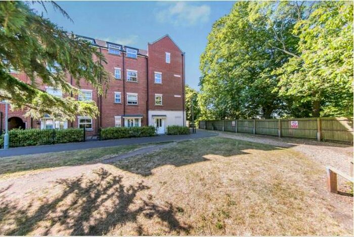 2 Bedroom Apartment To Rent In Bramley Hill, Ipswich, IP4