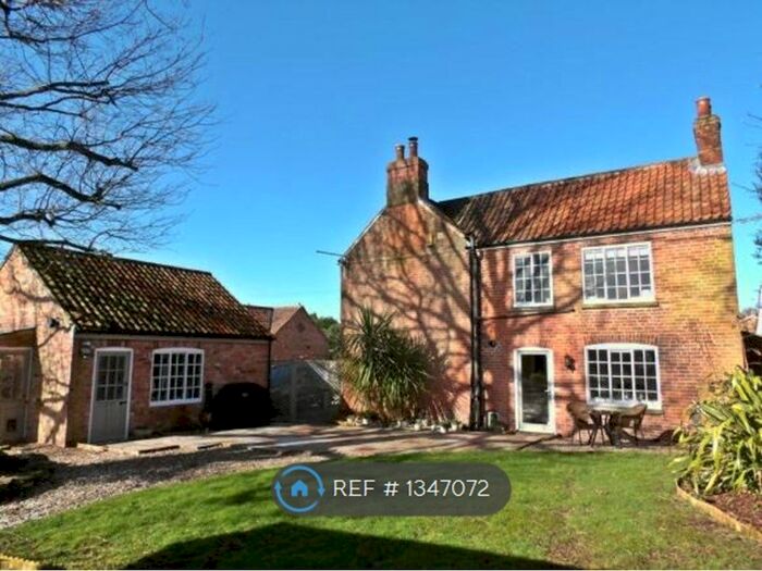 4 Bedroom Detached House To Rent In College Street, East Bridgford, Nottingham, NG13