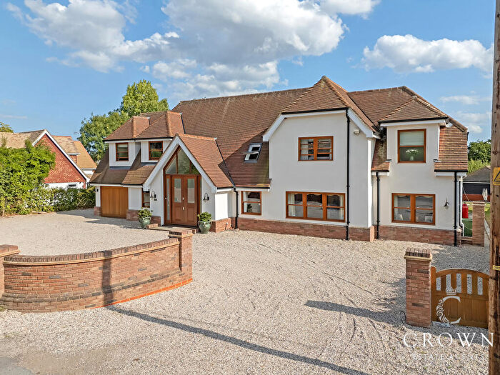 6 Bedroom Detached House For Sale In Ramsden Park Road, Ramsden Bellhouse, Billericay, CM11
