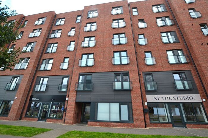 2 Bedroom Flat To Rent In Ocean Drive, Edinburgh, EH6