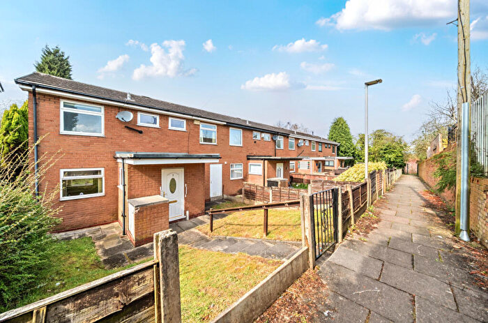 3 Bedroom End Of Terrace House For Sale In Prescott Walk, Denton, Manchester, M34