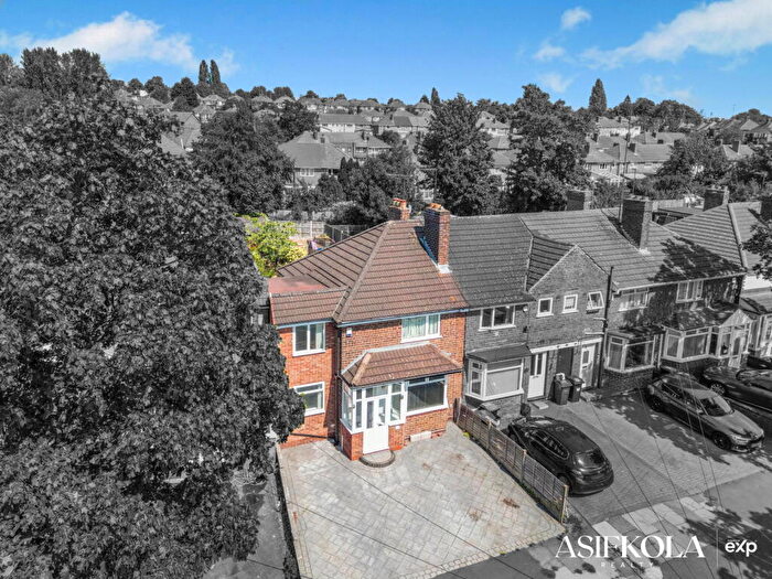 3 Bedroom End Of Terrace House For Sale In Baltimore Road, Birmingham, B42