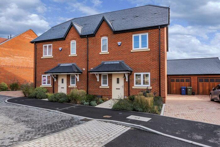 3 Bedroom Semi-Detached House To Rent In Woodhurst Park, Warfield, RG42