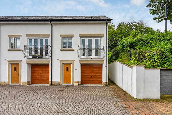 4 Bedroom Mews For Sale In Rowan Court, Bolton, BL1