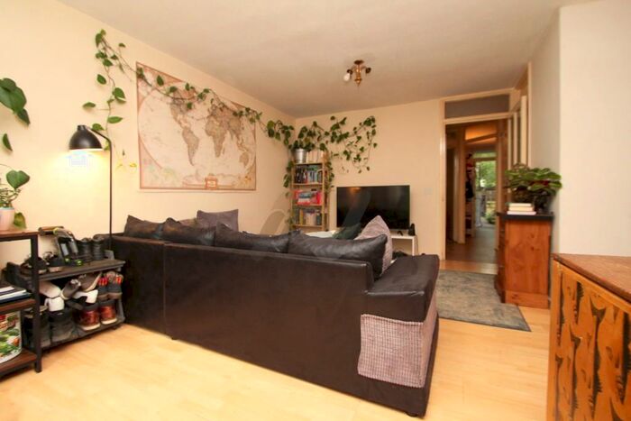 1 Bedroom Ground Flat To Rent In Fonthill Road, London, N4