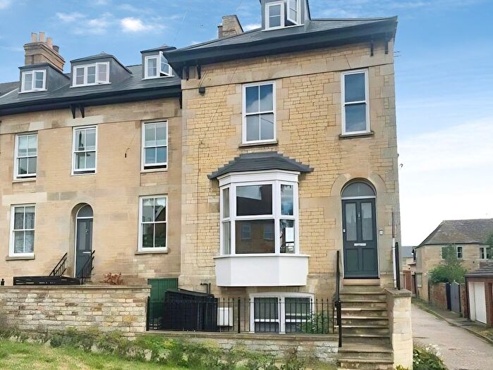 1 Bedroom Flat To Rent In Brownlow Terrace, Stamford, PE9