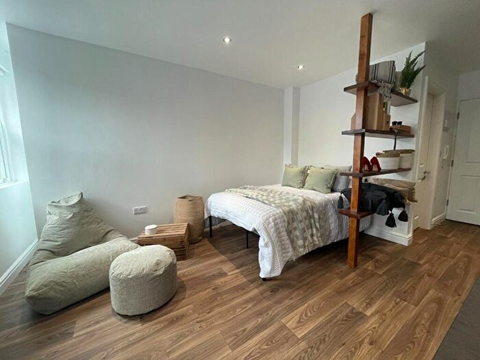 Studio To Rent In Apt, Willis House, Peel Street, S10