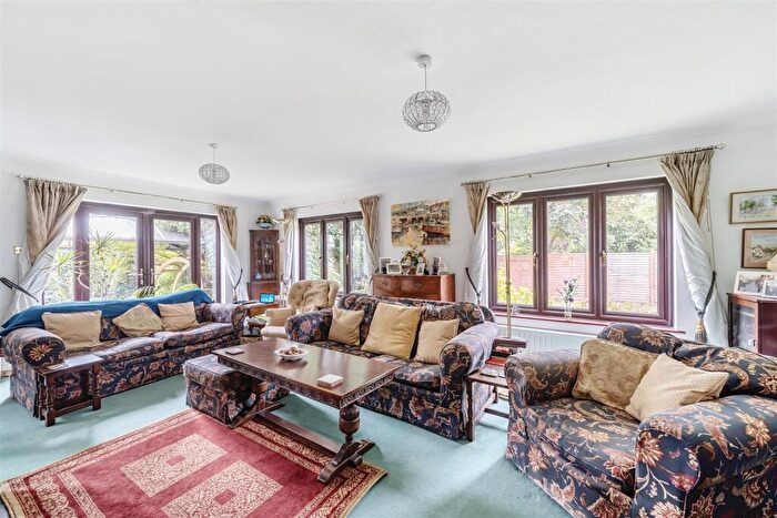 4 Bedroom Detached House For Sale In Chideock, Bridport, DT6