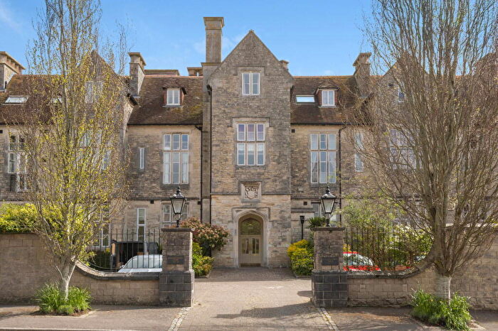 2 Bedroom Maisonette For Sale In Somerleigh Road, Dorchester, DT1