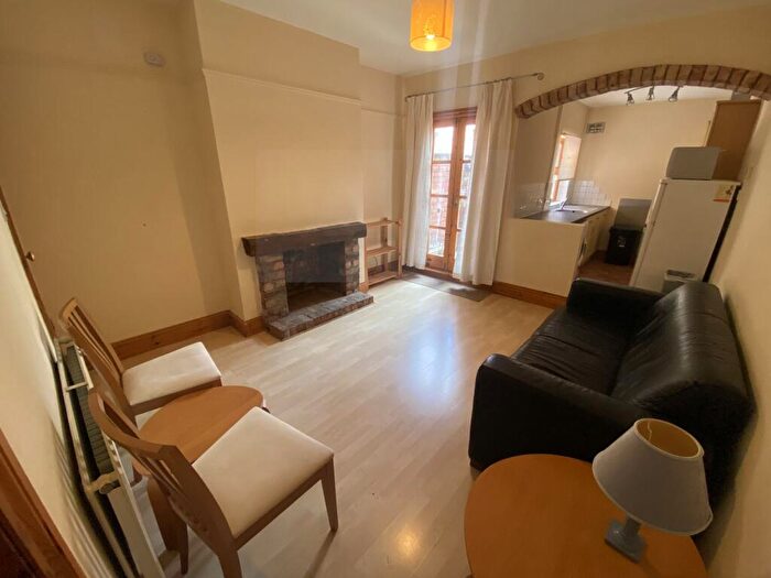 2 Bedroom Terraced House To Rent In Leopold Road, Clarendon Park, LE2