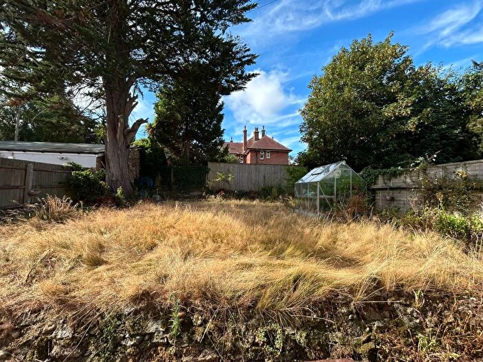 2 Bedroom Flat For Sale In Ground Floor Flat, Bryanstone Road, Bournemouth, Dorset, BH3