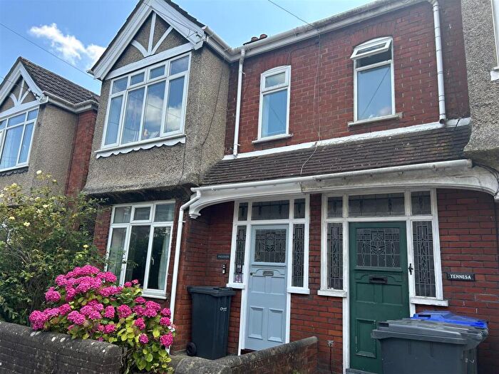 2 Bedroom Flat To Rent In Wyndham Road, Salisbury, SP1
