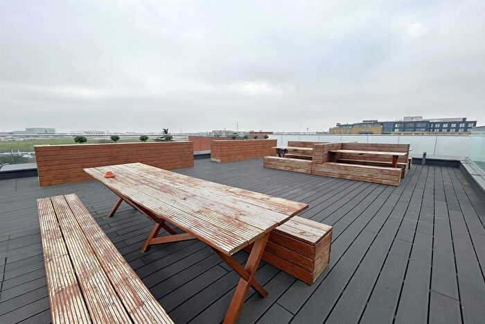 2 Bedroom Flat To Rent In Circa Apartments, Harlington, UB3
