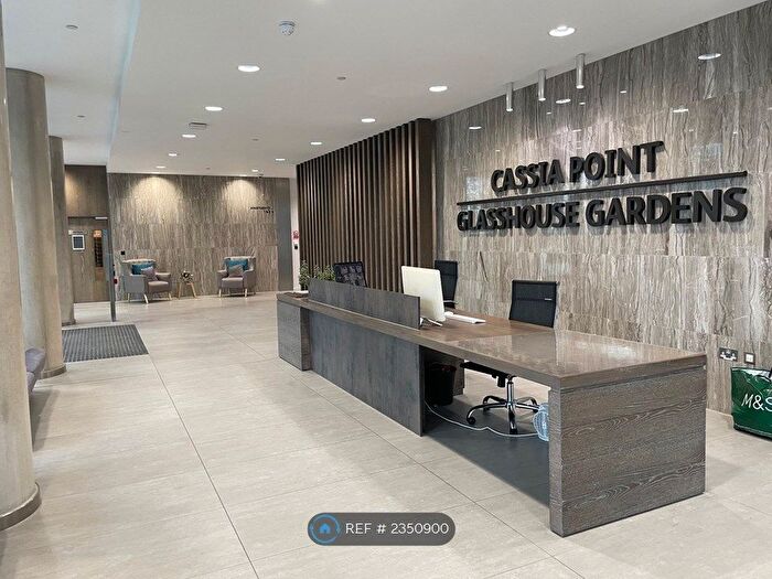 2 Bedroom Flat To Rent In Glasshouse Gardens, London, E20