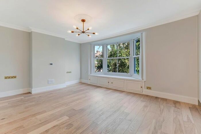 2 Bedroom Flat To Rent In Colworth Road, London, E11