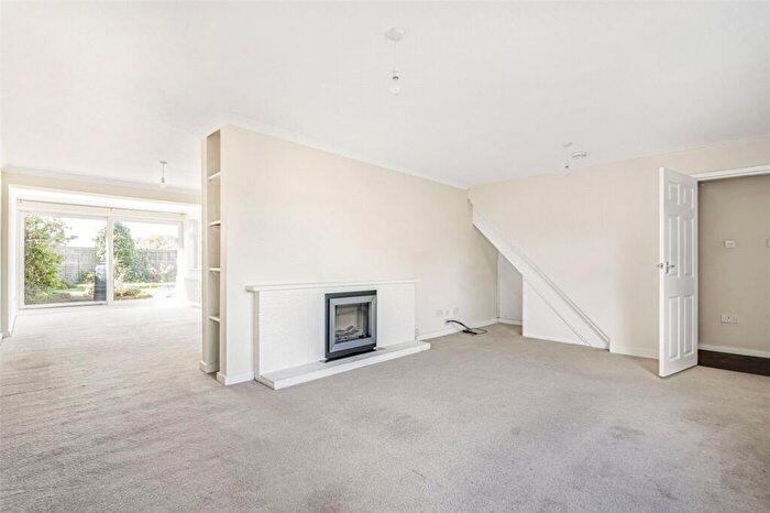 4 Bedroom Detached House To Rent In Hodgetts Lane, Burton Green, Kenilworth, Warwickshire, CV8