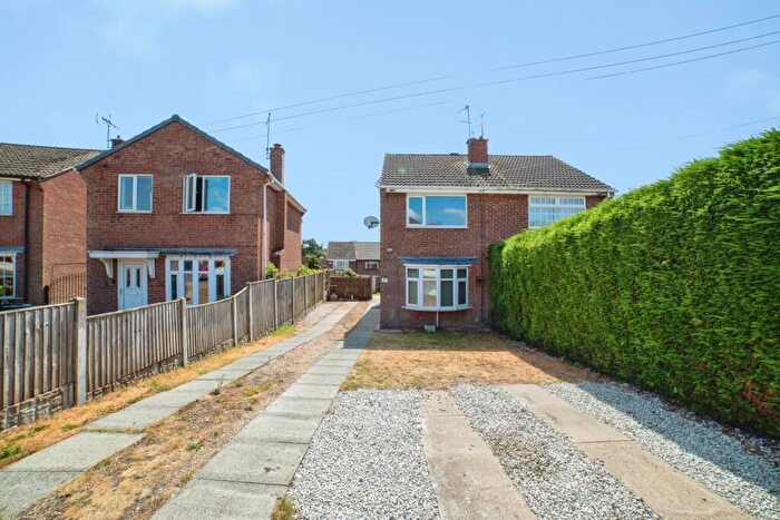 2 Bedroom Semi-Detached House For Sale In Westbrook Drive, Rainworth, Mansfield, Nottinghamshire, NG21