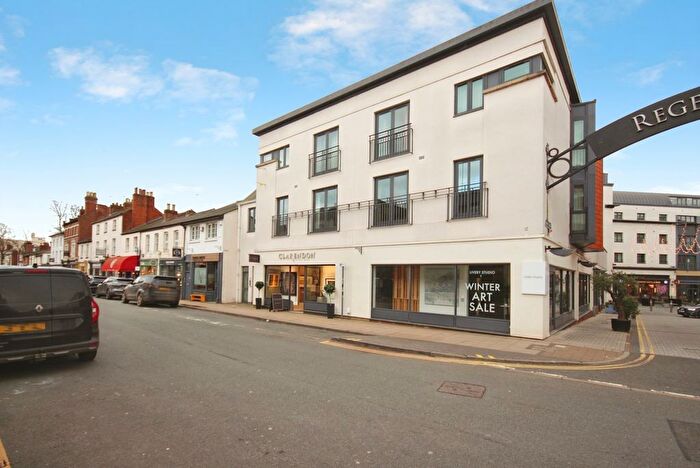 2 Bedroom Flat For Sale In Regent Street, Leamington Spa, Warwickshire, CV32