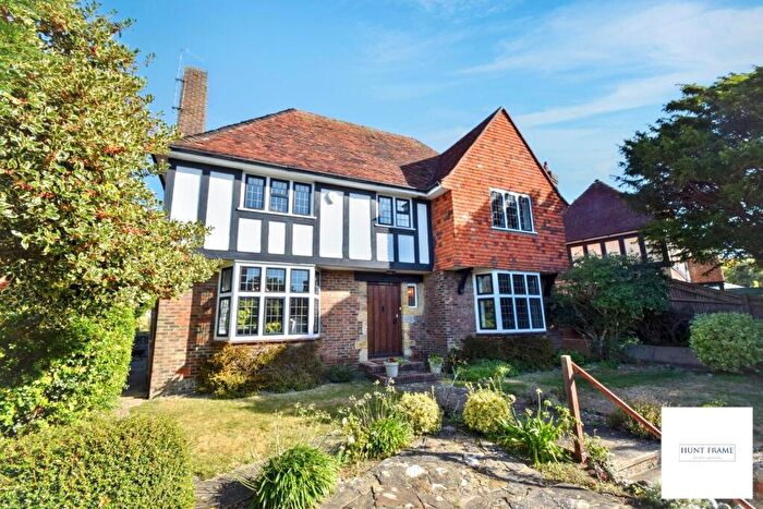 5 Bedroom Detached House For Sale In Torfield Road, Eastbourne, BN21