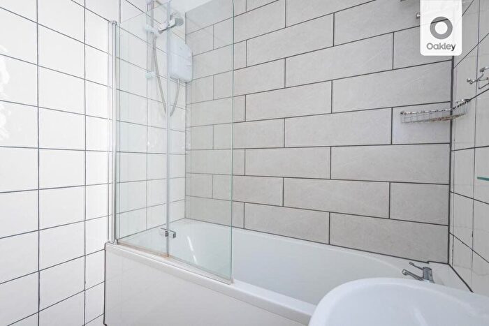1 Bedroom Flat To Rent In Marine Parade, Brighton, BN2