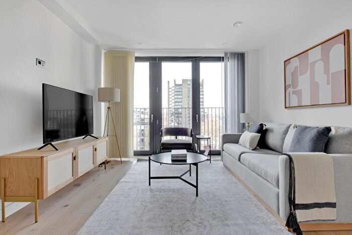 1 Bedroom Apartment To Rent In Golden Lane, London, EC1Y