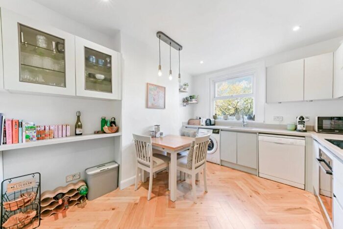 2 Bedroom Maisonette For Sale In Ravenscroft Road, Beckenham, BR3