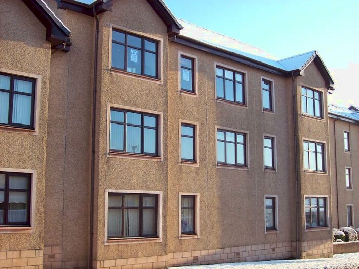 2 Bedroom Ground Flat To Rent In Rigg Street, KA3