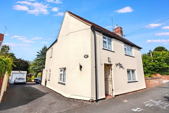 3 Bedroom Detached House For Sale In Bredon, Tewkesbury, Gloucestershire, GL20