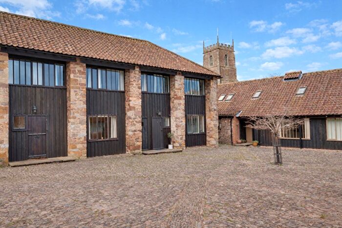 2 Bedroom Barn Conversion For Sale In Castle Hill, Dunster, Minehead, Somerset, TA24