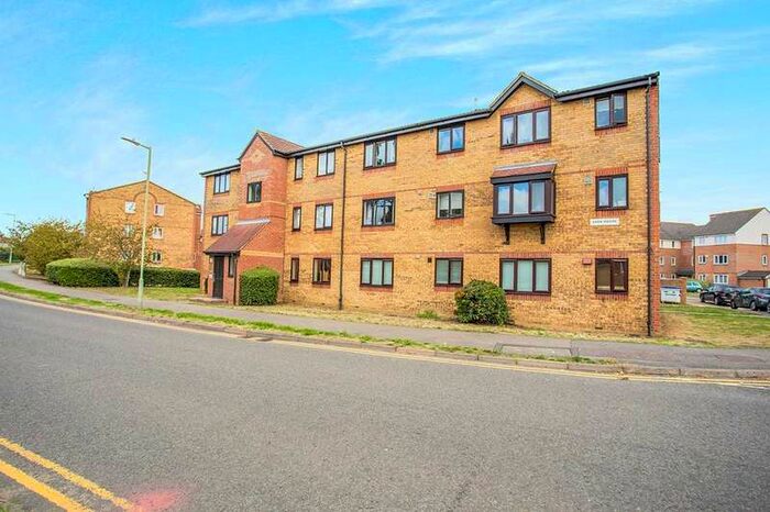 1 Bedroom Apartment To Rent In Sark House, Scammell Way, Watford, Hertfordshire, WD18